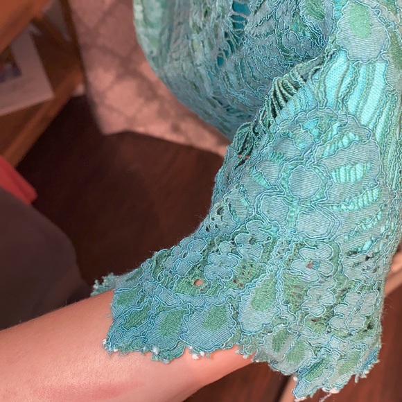 ❌SOLD❌TEAL A NIGHT IN PARIS DRESS - Picture 4 of 5